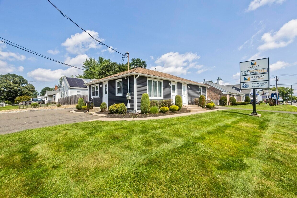 660 Springfield St, Feeding Hills, MA for Rent