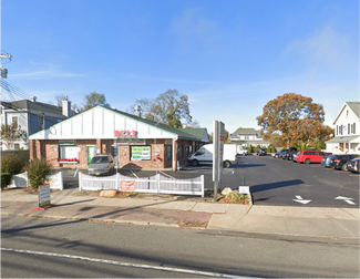 East Islip, NY Freestanding - 117 Main St