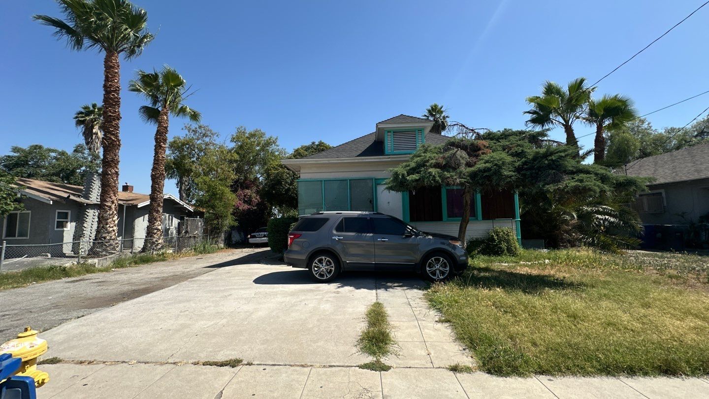 1051 W 2nd St, San Bernardino, CA for Sale