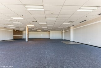 North Aurora, IL Retail - 1852-1866 Towne Centre Dr
