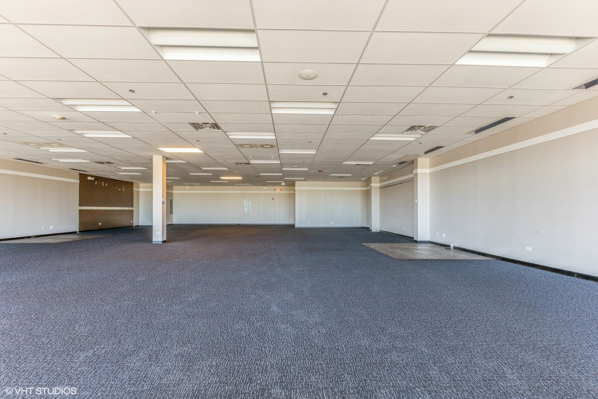 1852-1866 Towne Centre Dr, North Aurora, IL for Rent