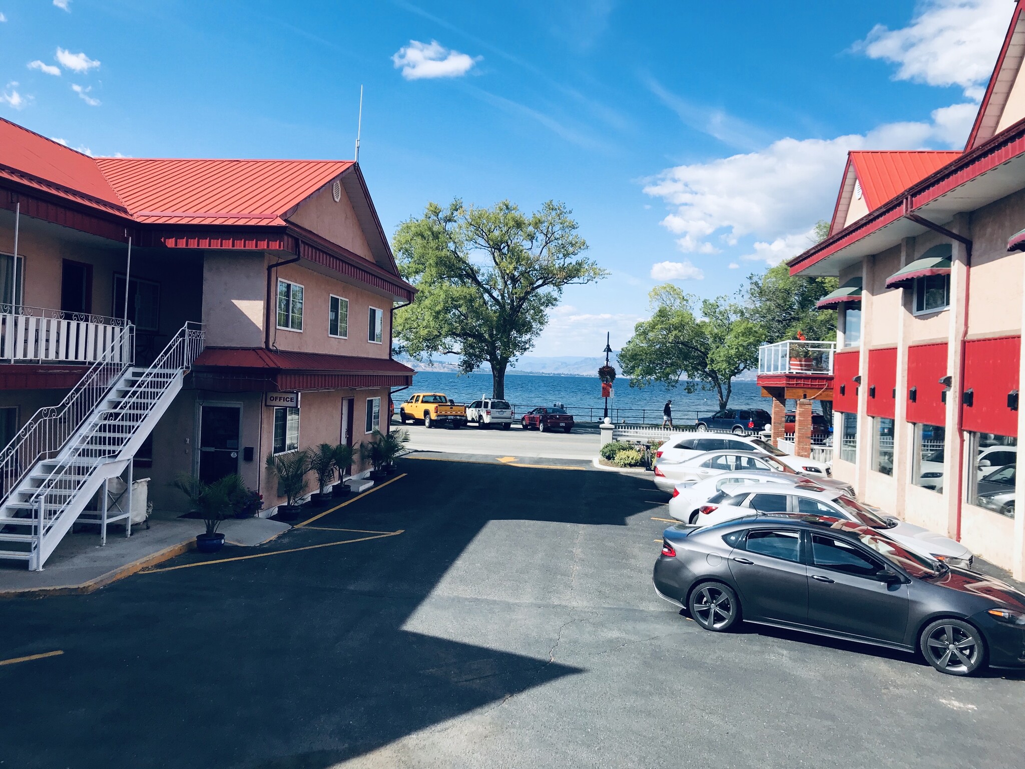 274 Lakeshore Dr, Penticton, BC for Sale
