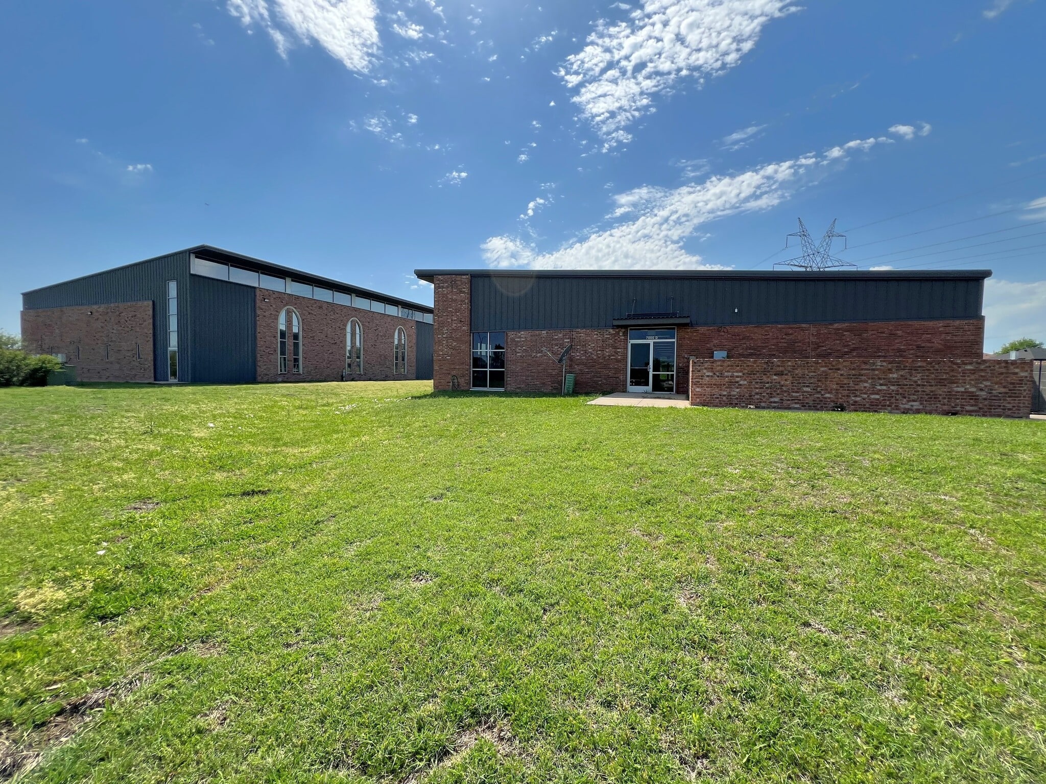 7000 Matlock Rd, Arlington, TX for Rent