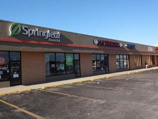 Belvidere, IL Storefront - 342-380 W Chrysler Dr