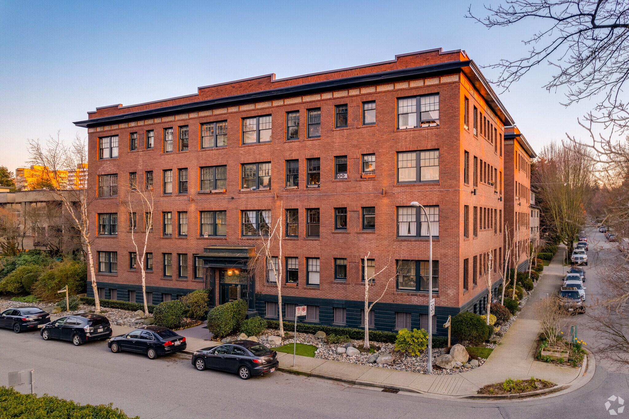 1298 W 10th Ave, Vancouver, BC for Sale