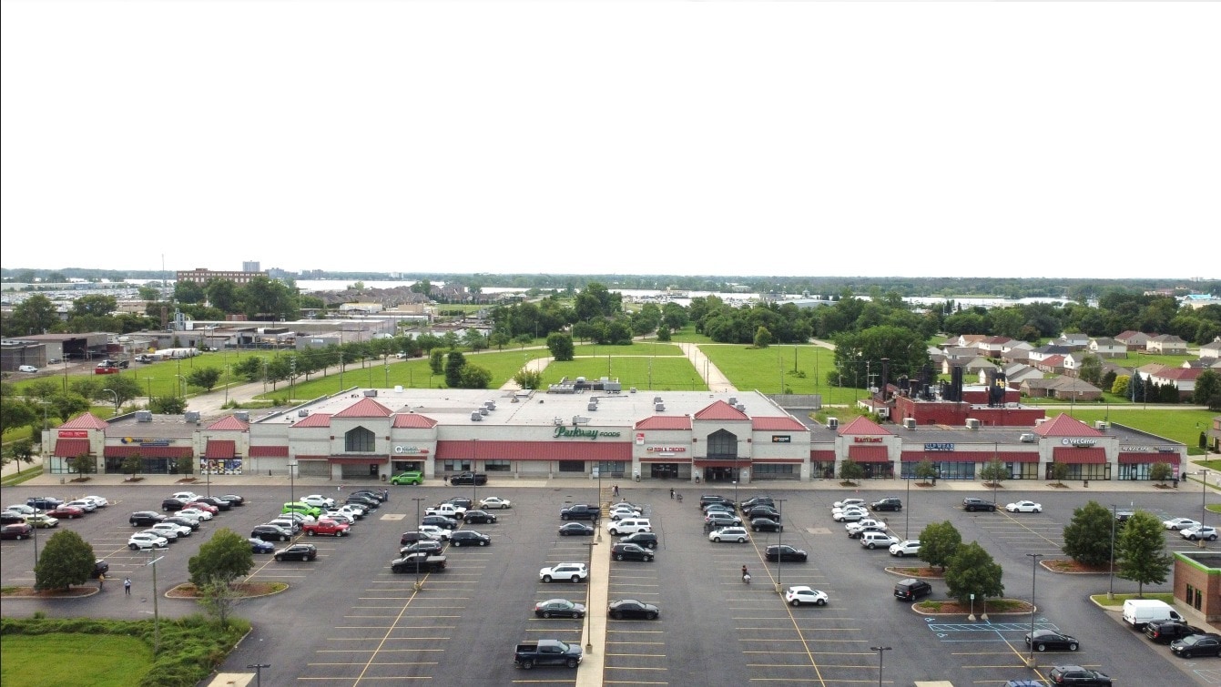 11250 E Jefferson Ave, Detroit, MI for Rent