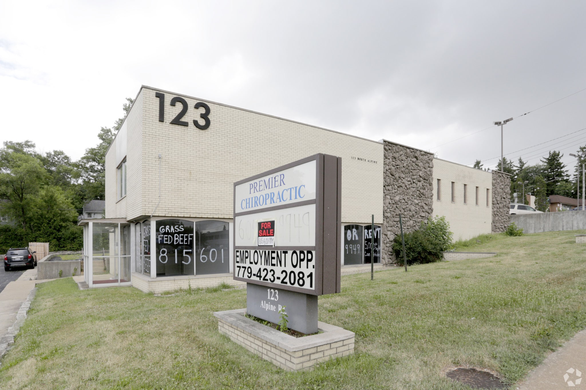 123 N Alpine Rd, Rockford, IL for Sale
