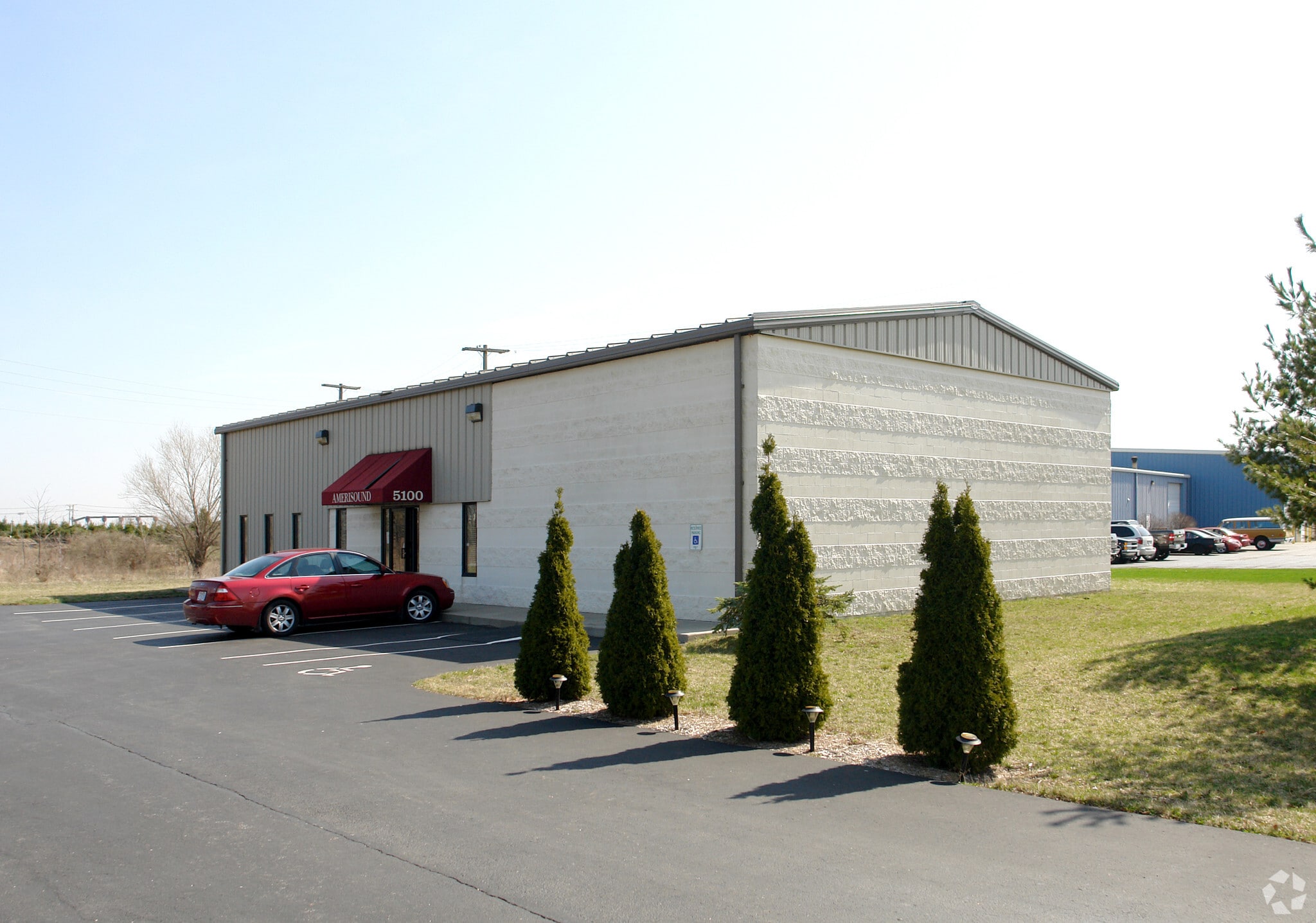 5100 Transamerica Dr, Columbus, OH for Sale