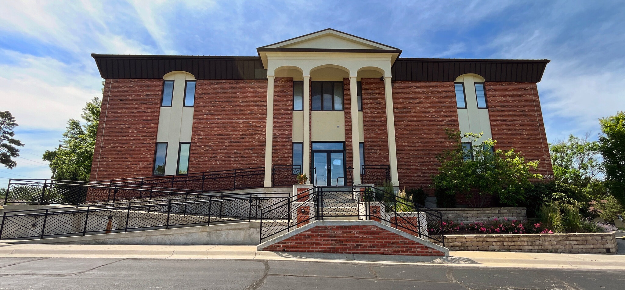 3545 SW 6th St, Topeka, KS for Sale