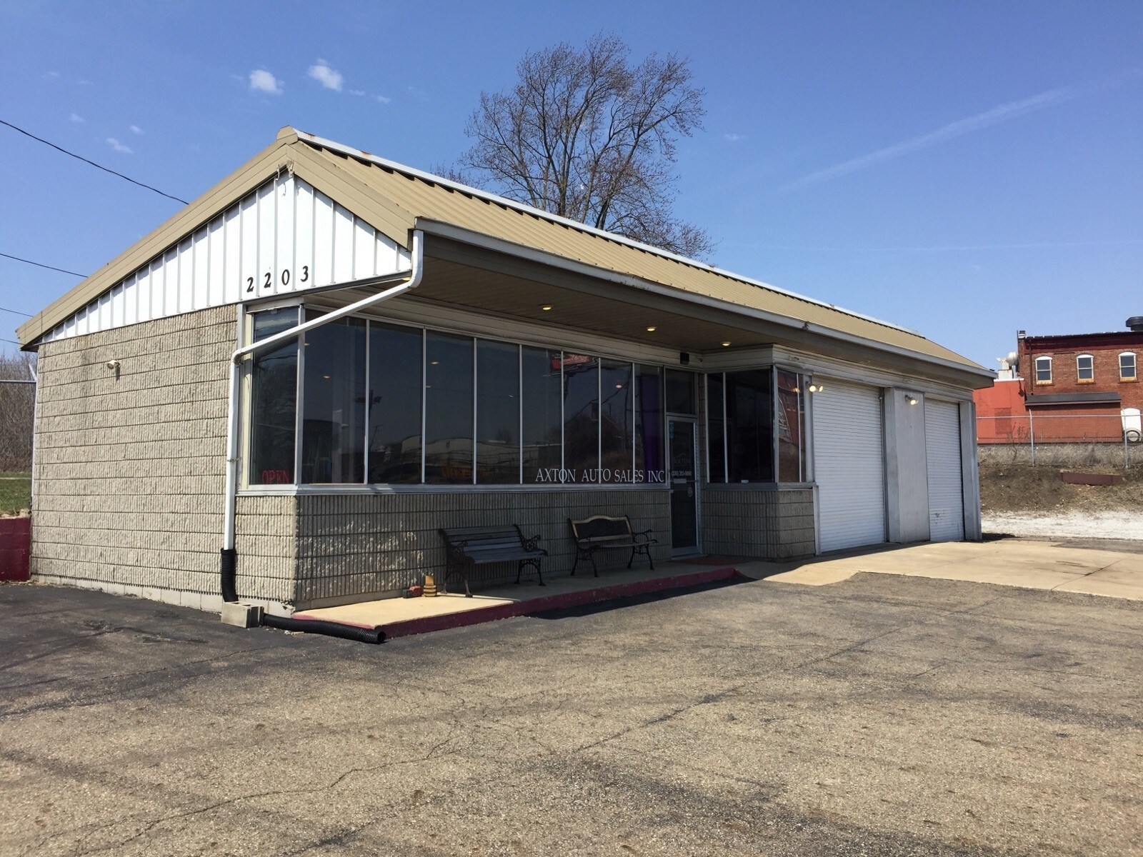 2203 Navarre Rd, Canton, OH for Sale