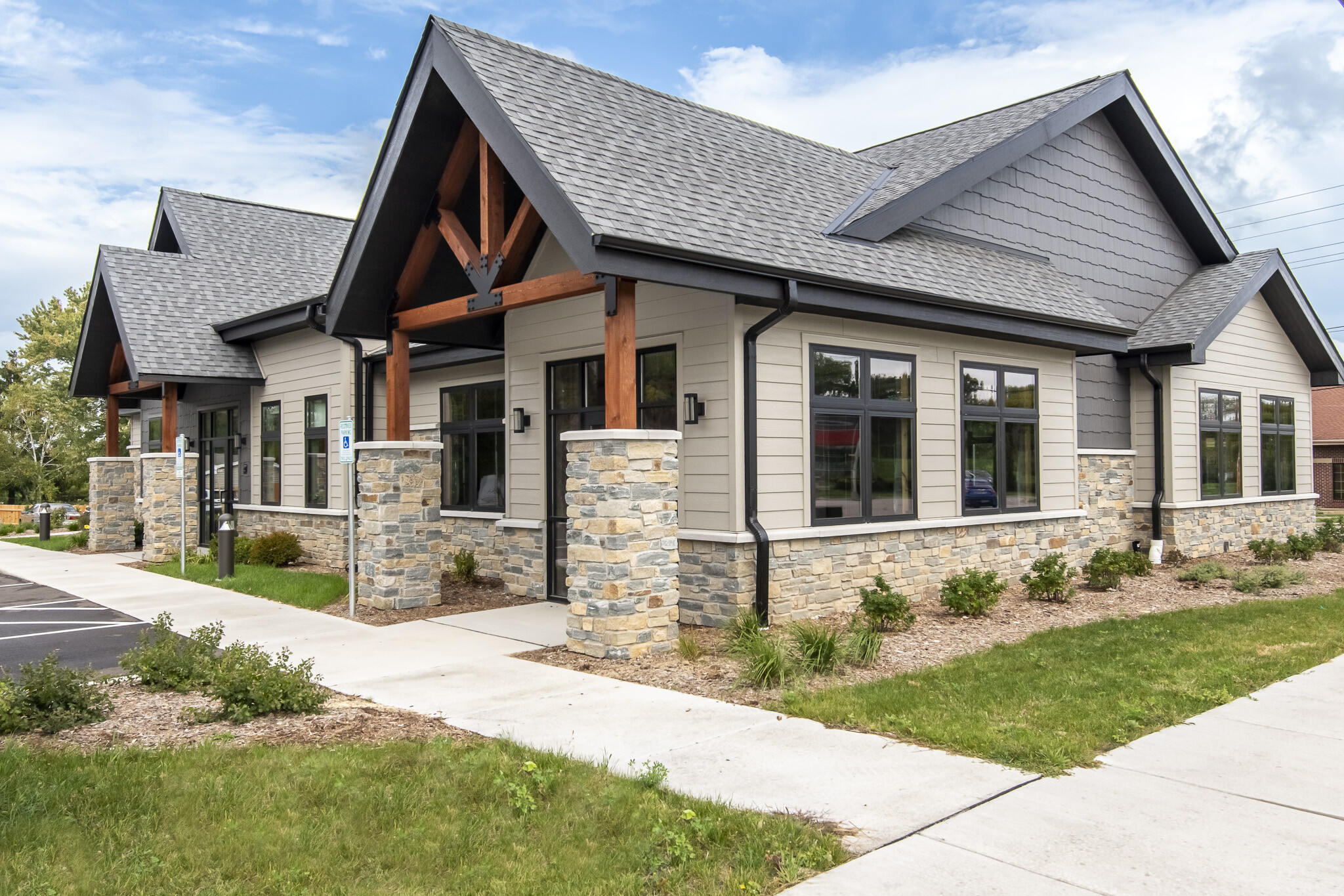 6810 W Layton Ave, Greenfield, WI for Rent