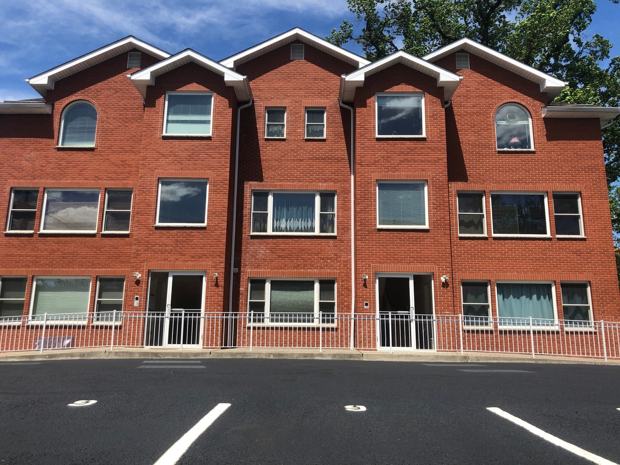 , Linden, NJ for Sale