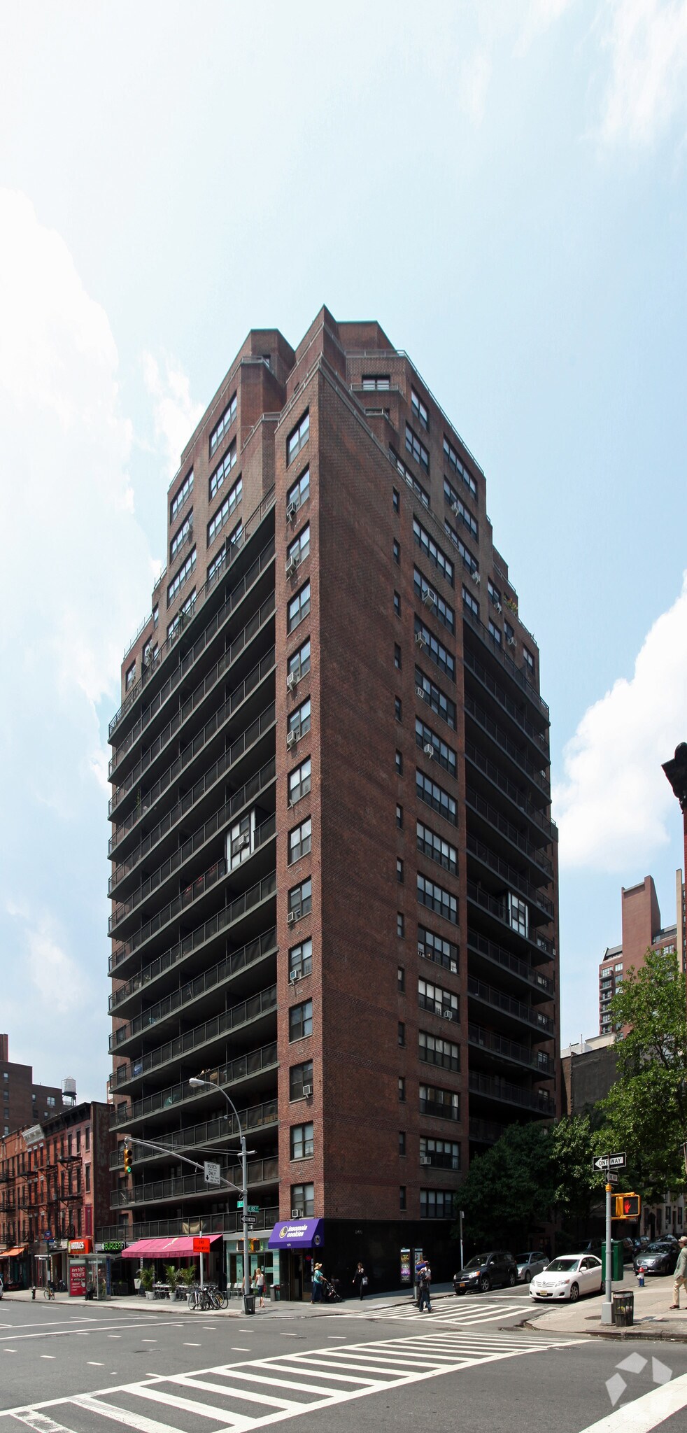 240 E 82nd St, New York, NY for Rent