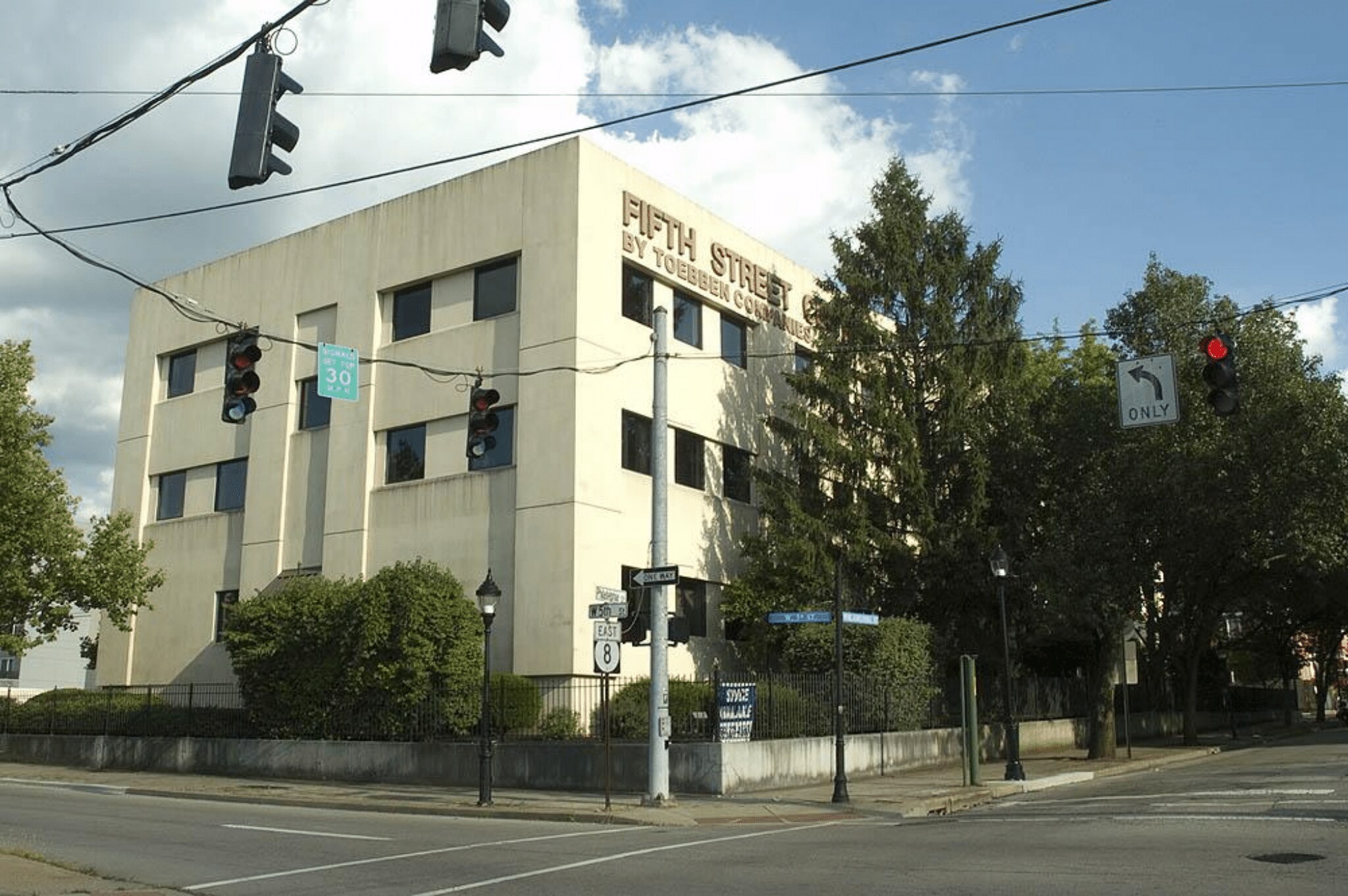 525 W 5th St, Covington, KY for Rent