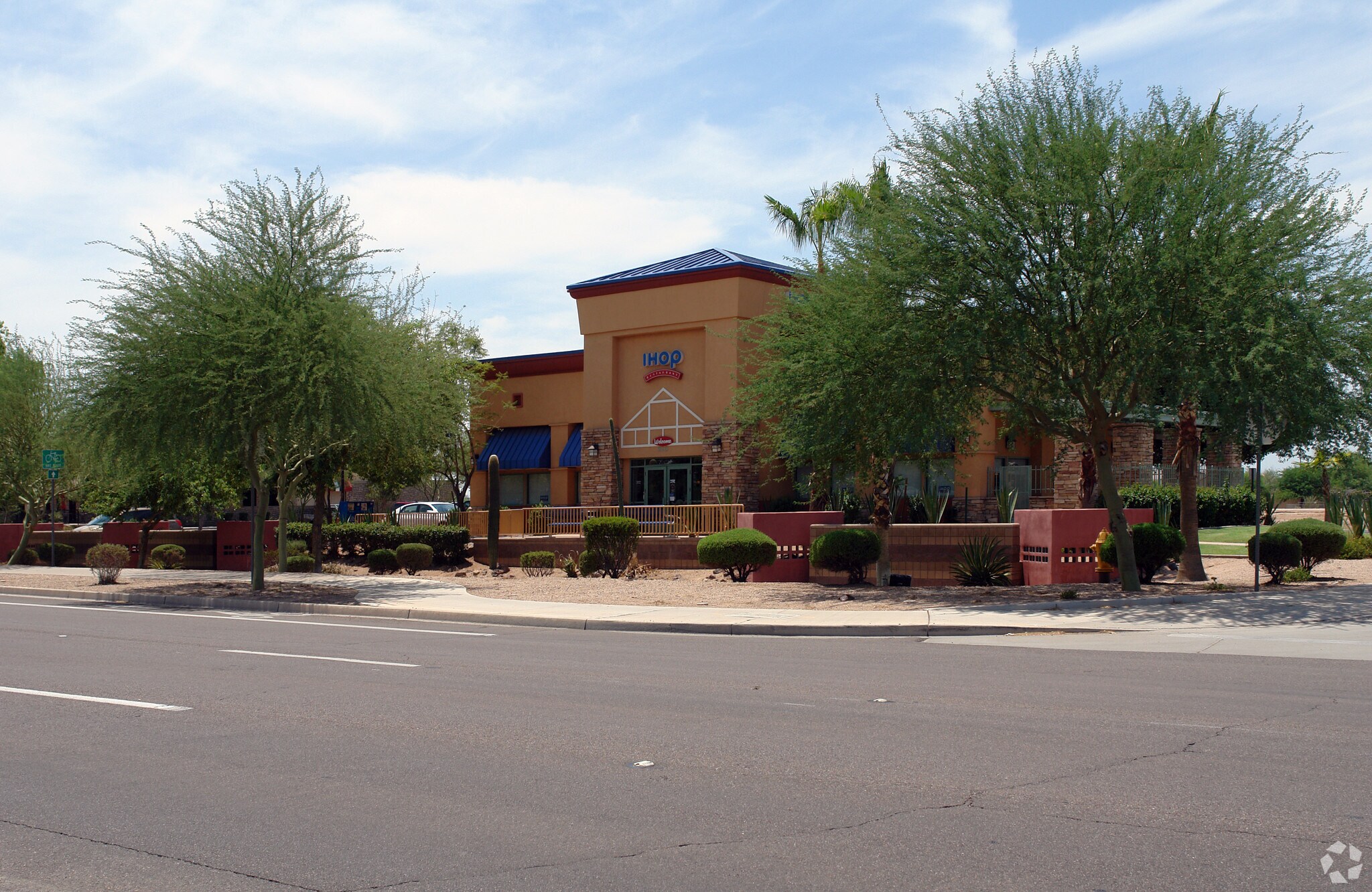 920 S Gilbert Rd Gilbert, AZ 85296 Retail Property for Lease on