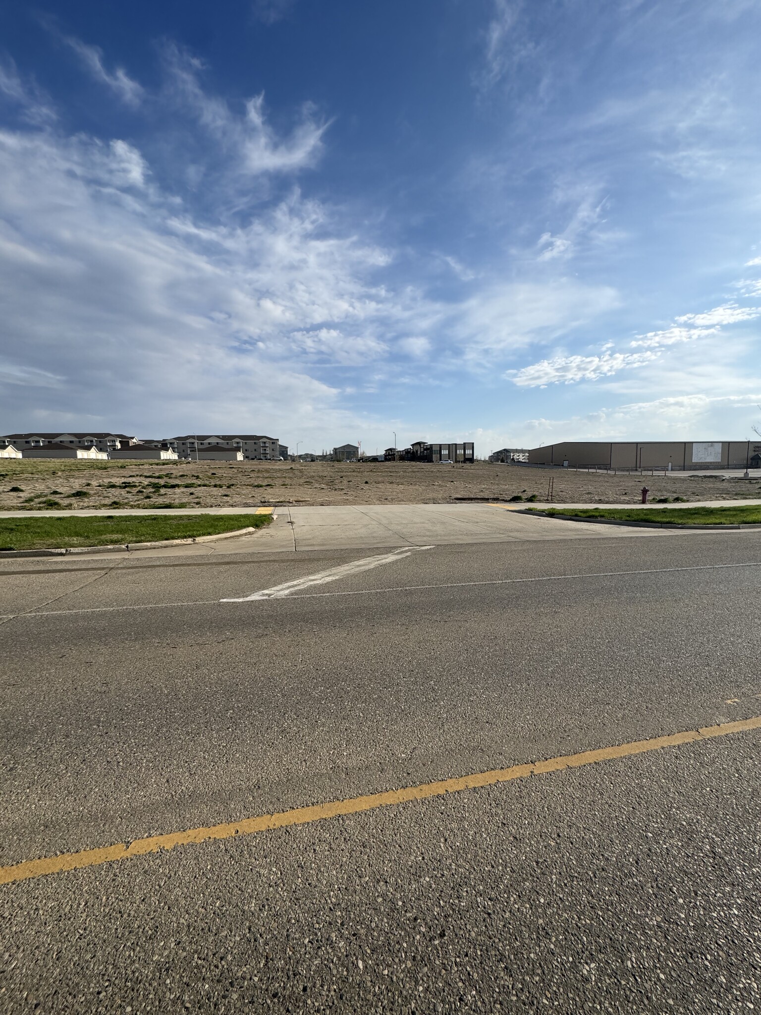 26th Street West St, Williston, ND for Sale