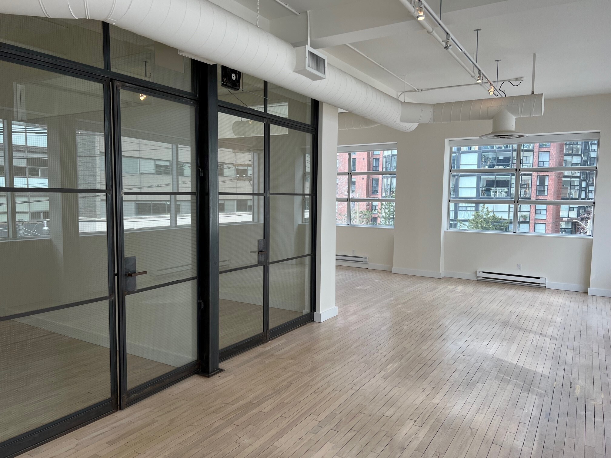 675 King St W, Toronto, ON for Rent