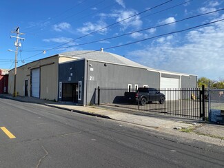 Manteca, CA Warehouse - 211 Oak St