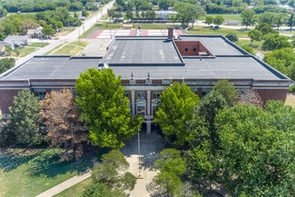Wellington, KS Schools - 311 N A St