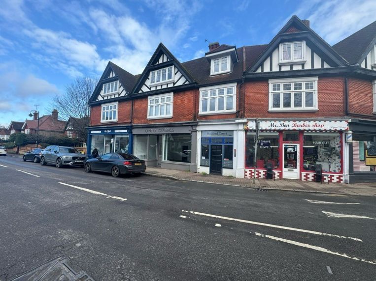 90 Church St, Weybridge, SRY for Rent