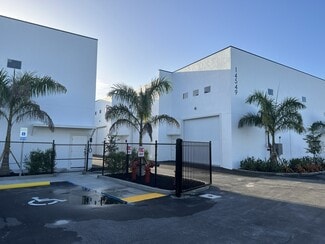 Fort Myers, FL Self-Storage Facilities - 15547 Global Pkwy.