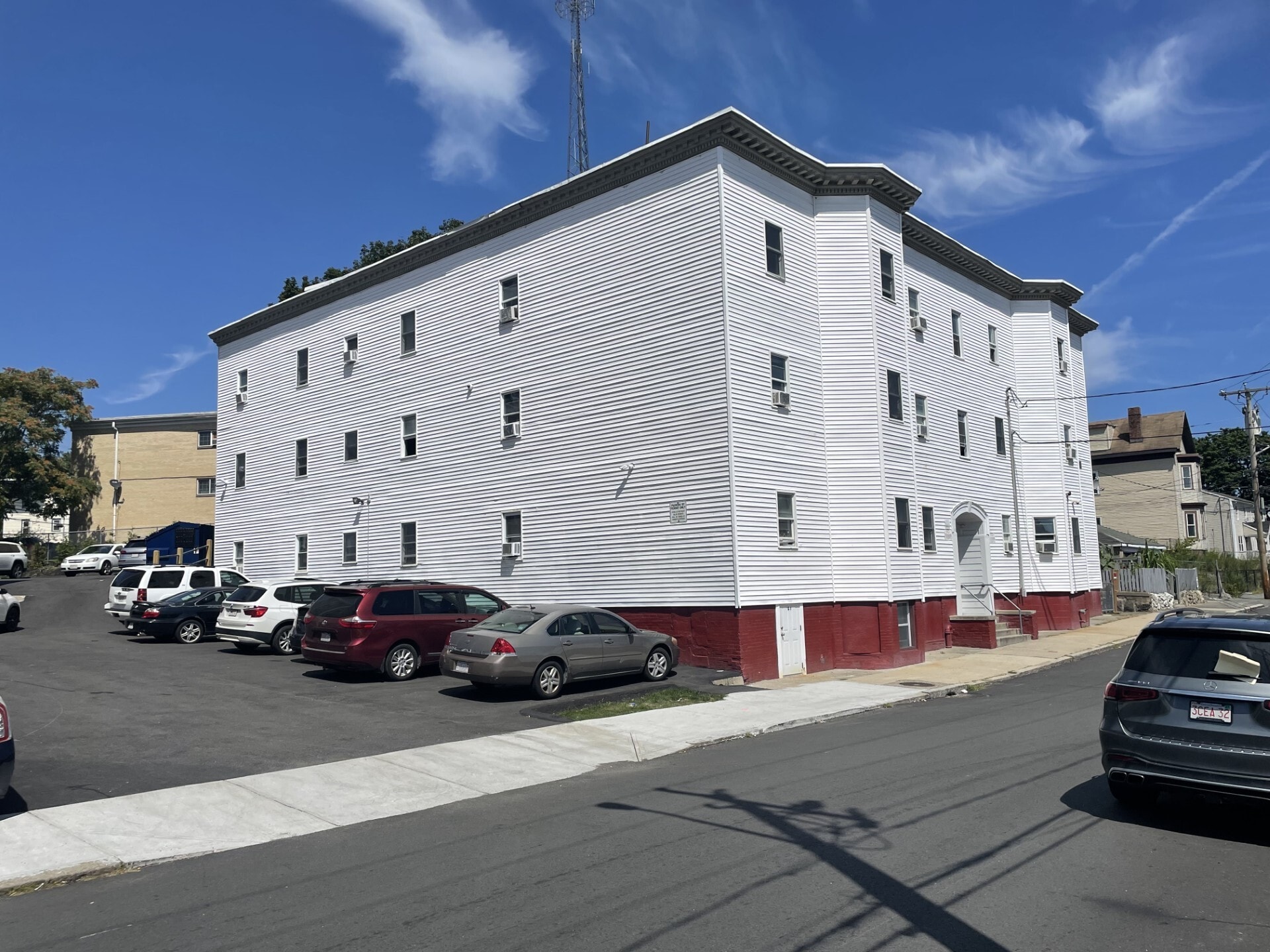 33 High St, Lynn, MA for Sale