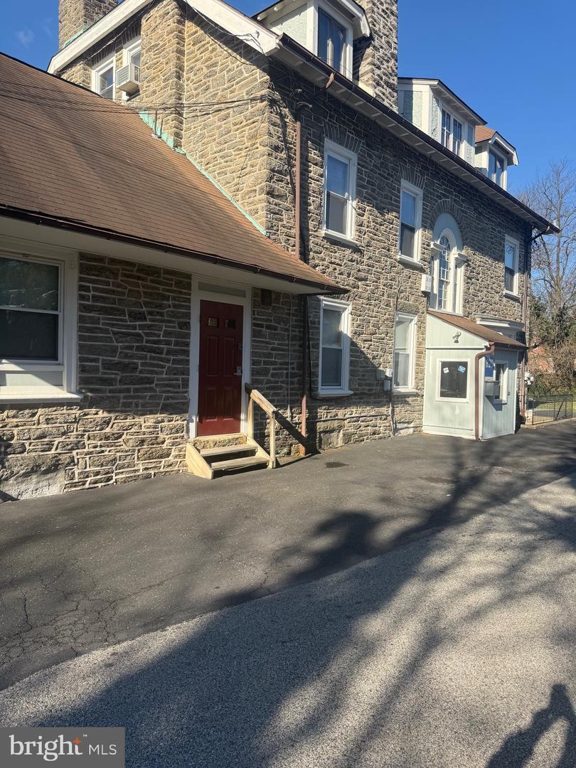 820 E Vernon Rd, Philadelphia, PA for Sale