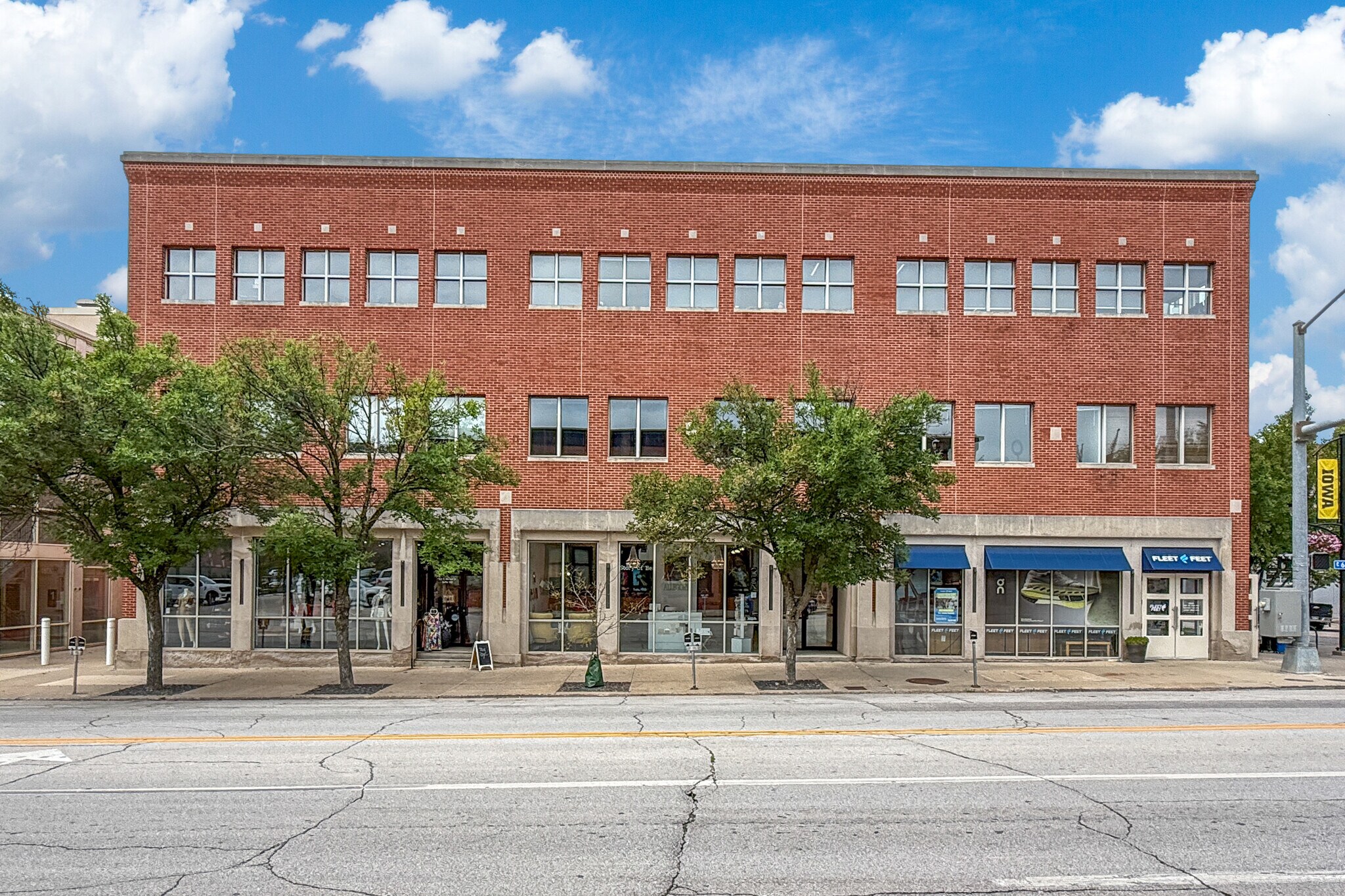 521 E Locust St, Des Moines, IA for Rent