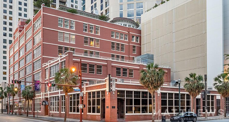 401 Louisiana St, Houston, TX for Rent