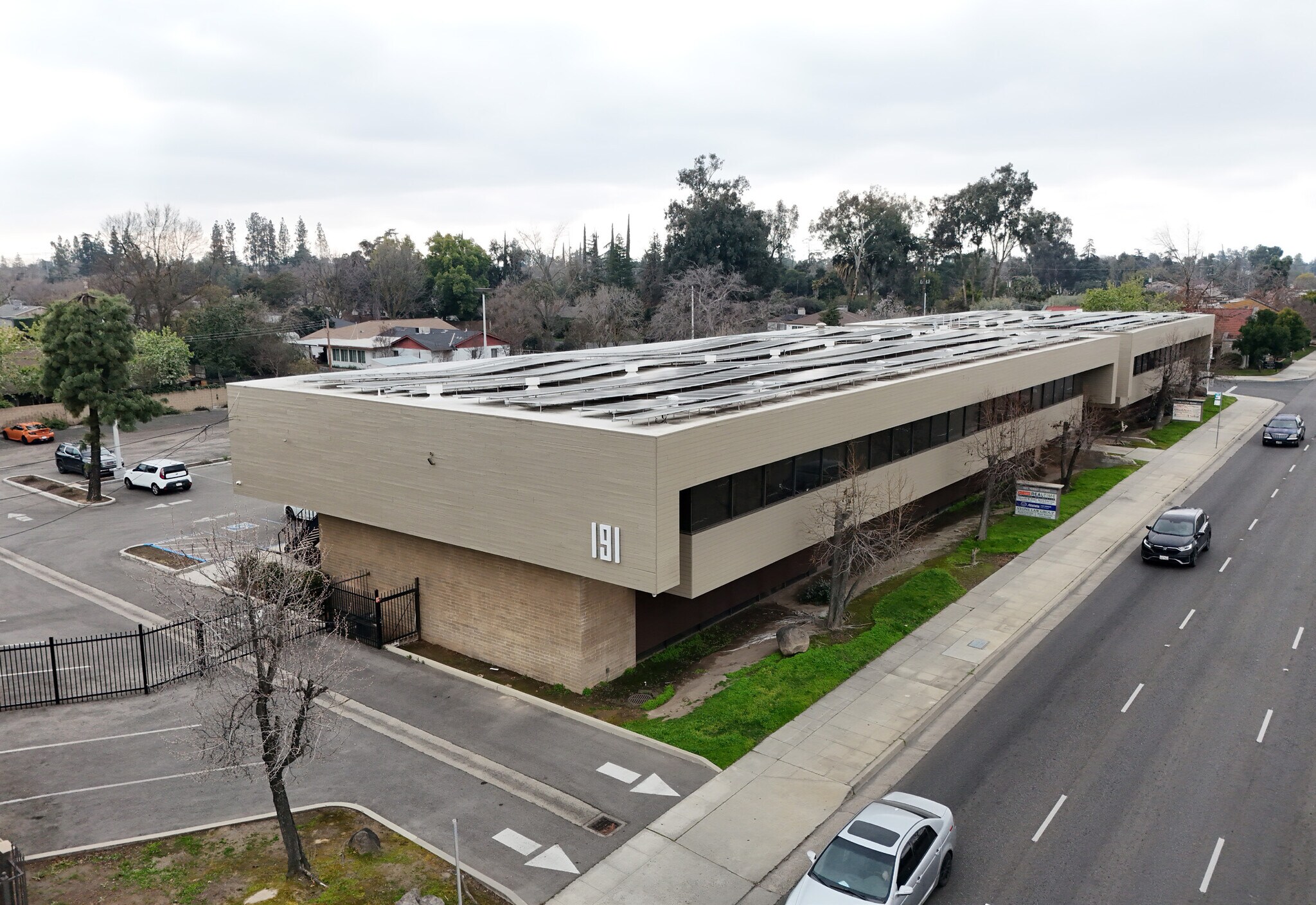 191 W Shaw Ave, Fresno, CA for Rent