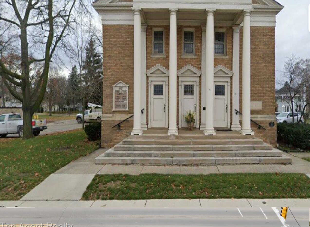 71 S Washington St, Oxford, MI for Rent
