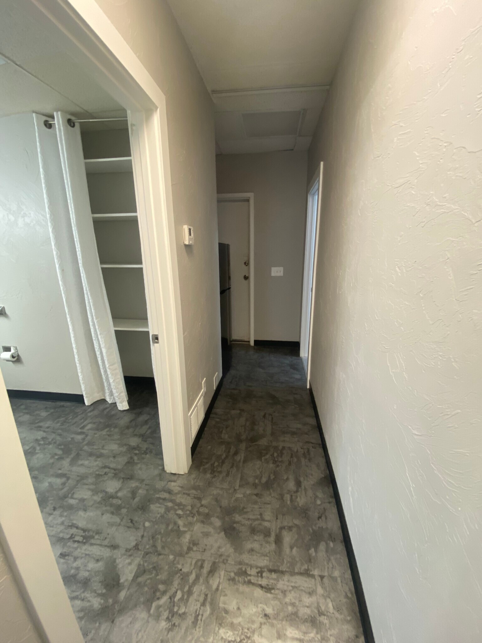 202 W Lakeway Rd, Gillette, WY for Sale