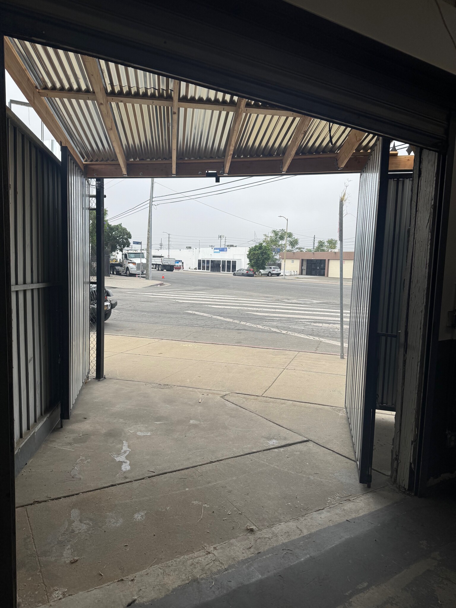 8540 Lankershim Blvd, Sun Valley, CA for Rent