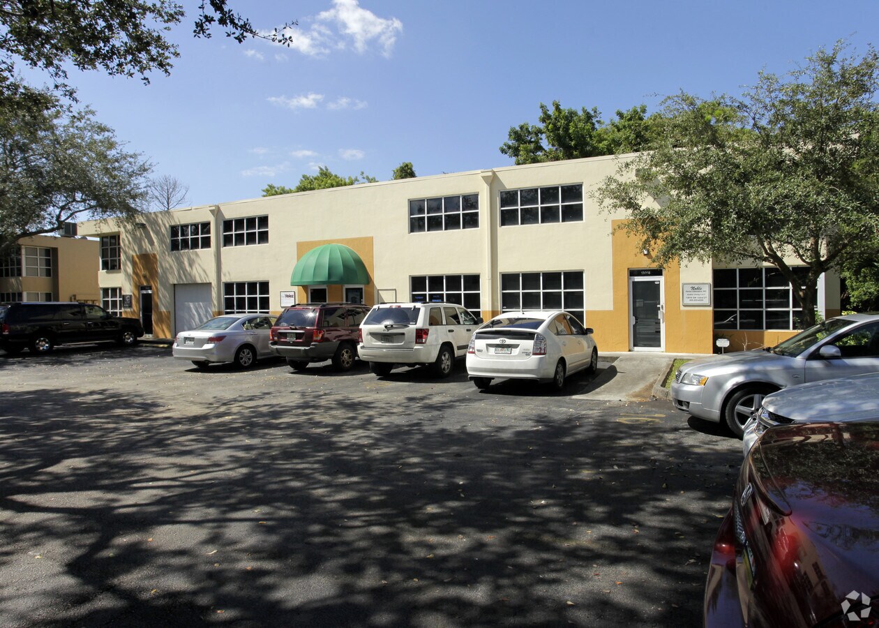 13016 SW 133rd Ct Miami, FL 33186 Industrial Property for Sale on