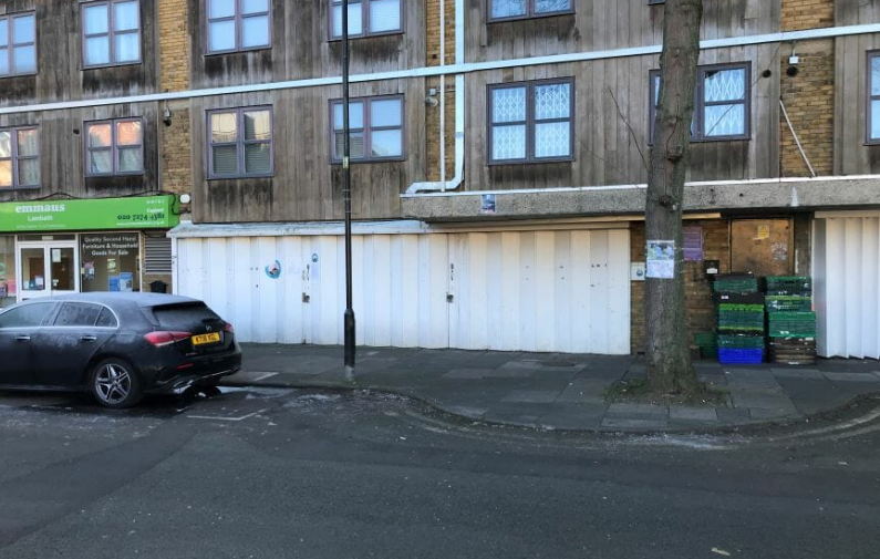 Overton Rd, London, LND for Rent