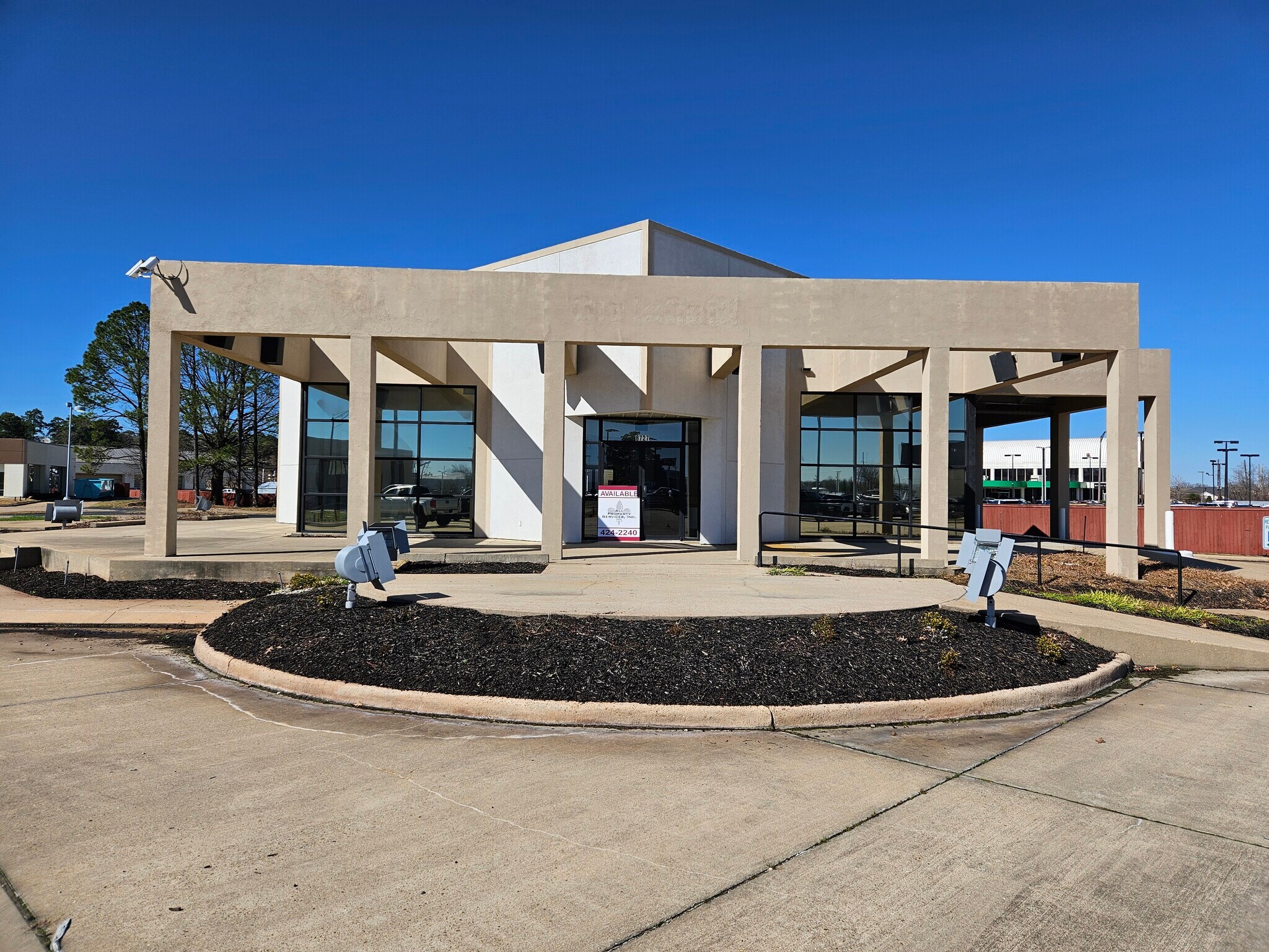 8727 Business Park Dr, Shreveport, LA for Rent