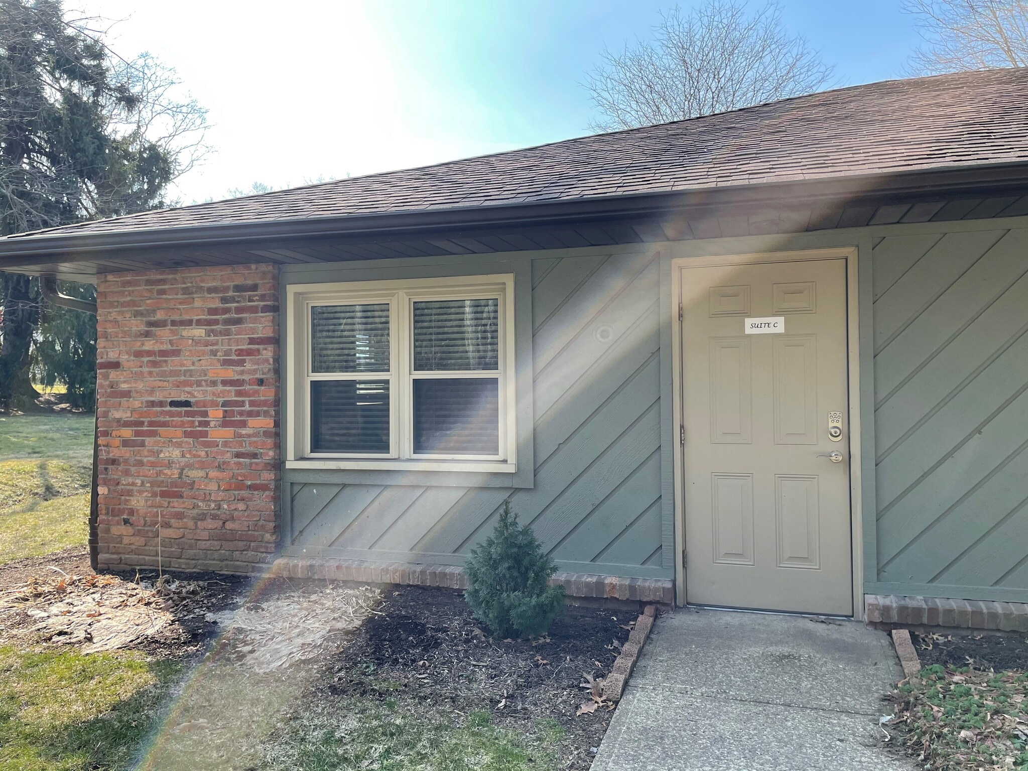 1131 Boyce Rd, Pittsburgh, PA for Rent