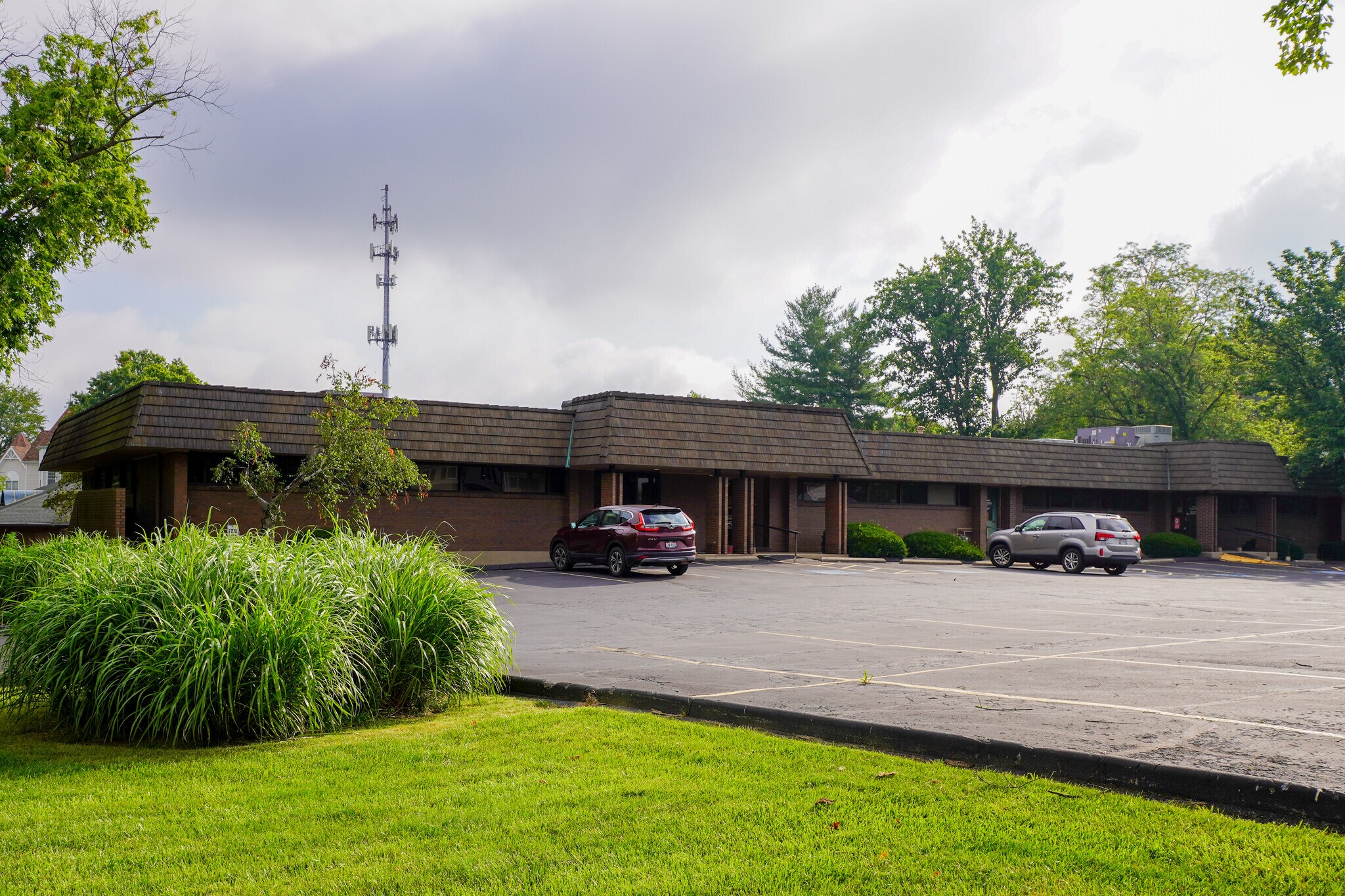9030 Montgomery Rd, Cincinnati, OH for Rent