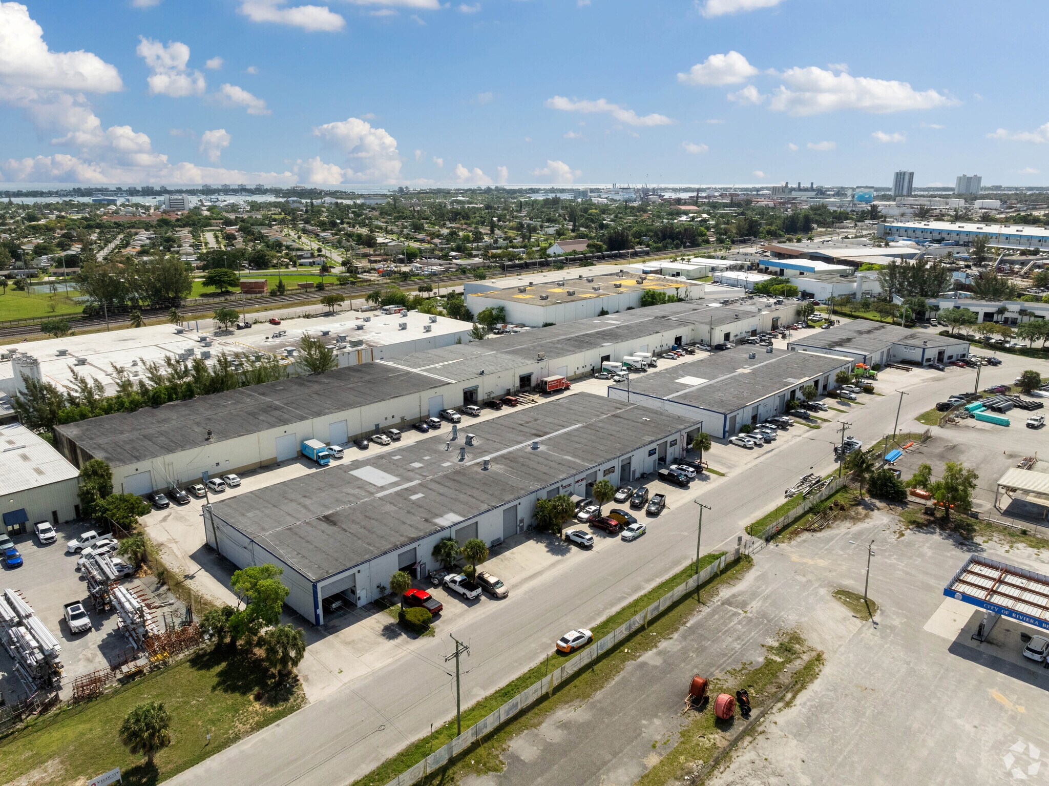 1700-2060 Avenue L, Riviera Beach, FL for Rent