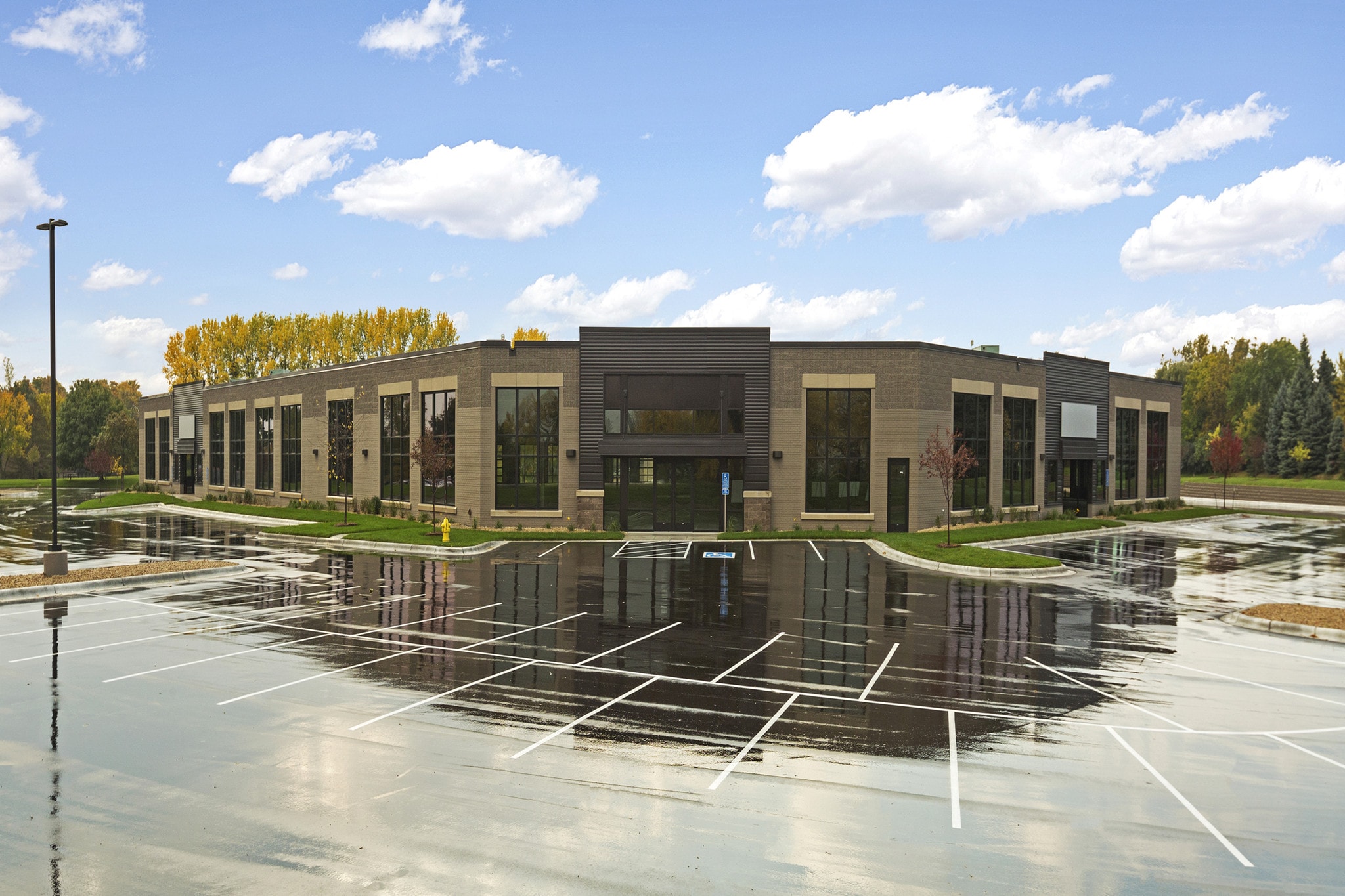 2800-2892 N Vicksburg Ln, Plymouth, MN for Rent