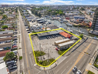 Miami, FL Commercial - 3066 NW S River Dr dr