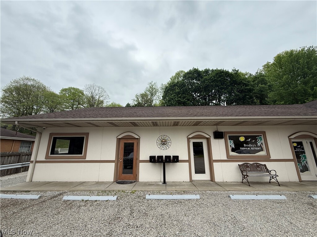 1420 Commerce St, Wellsburg, WV for Rent