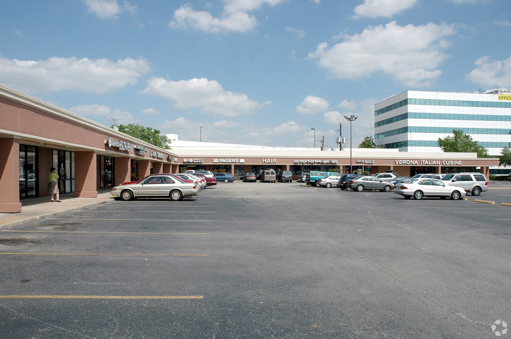 3957-3995 S Gessner Rd, Houston, TX for Rent