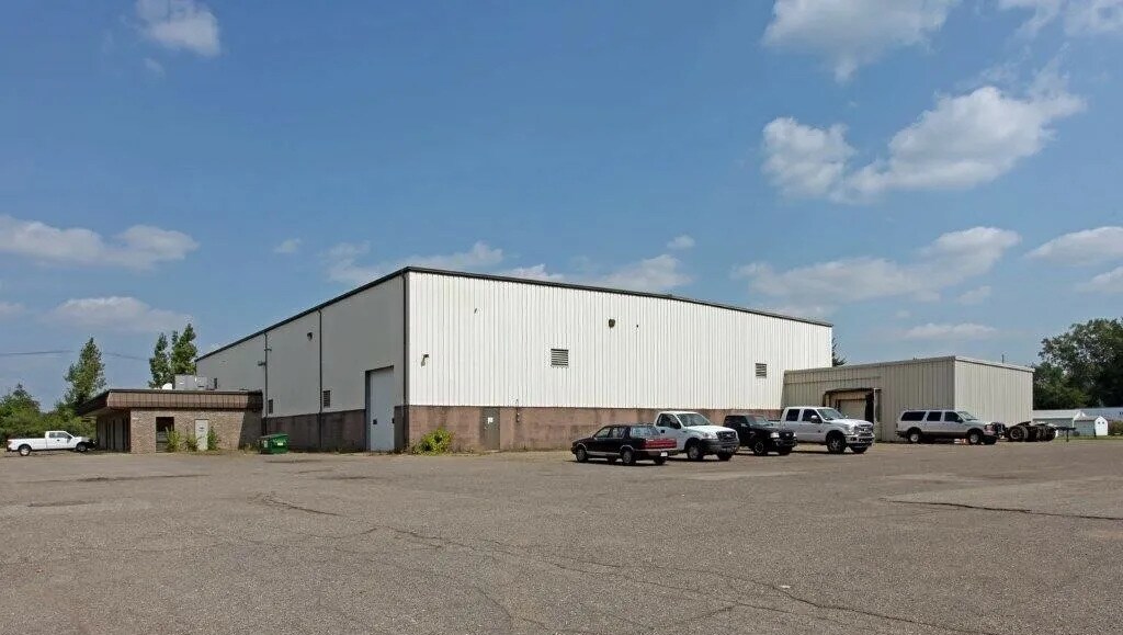 27800 Wick Rd, Romulus, MI for Rent