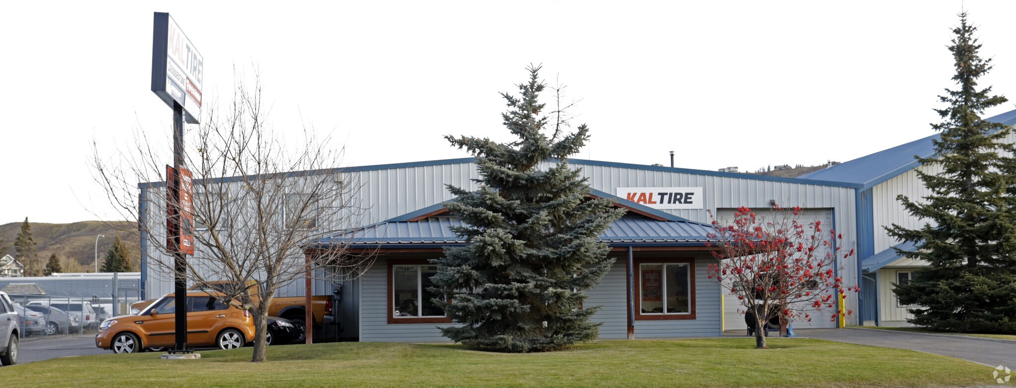 50 Railway St E, Cochrane, AB for Sale
