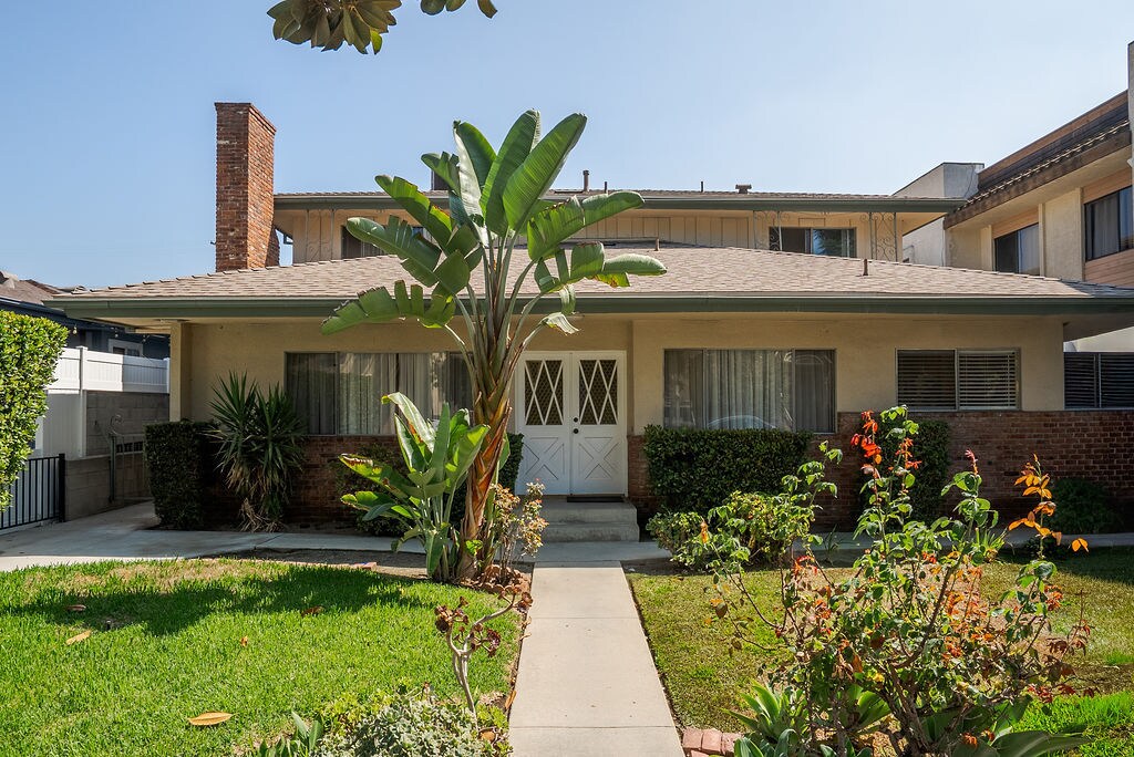 122 N Cedar St, Glendale, CA for Sale