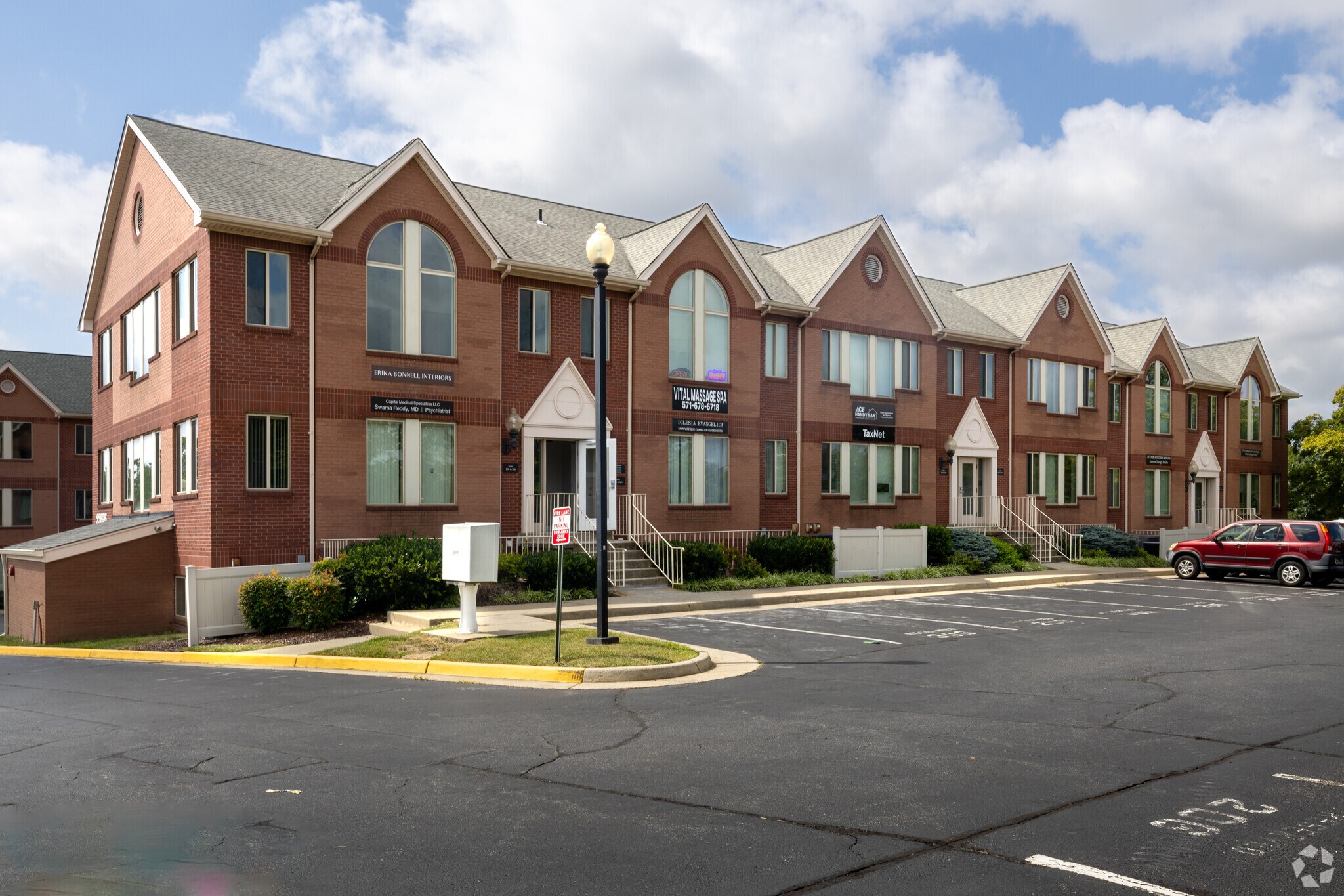 22636 Glenn Dr, Sterling, VA for Rent