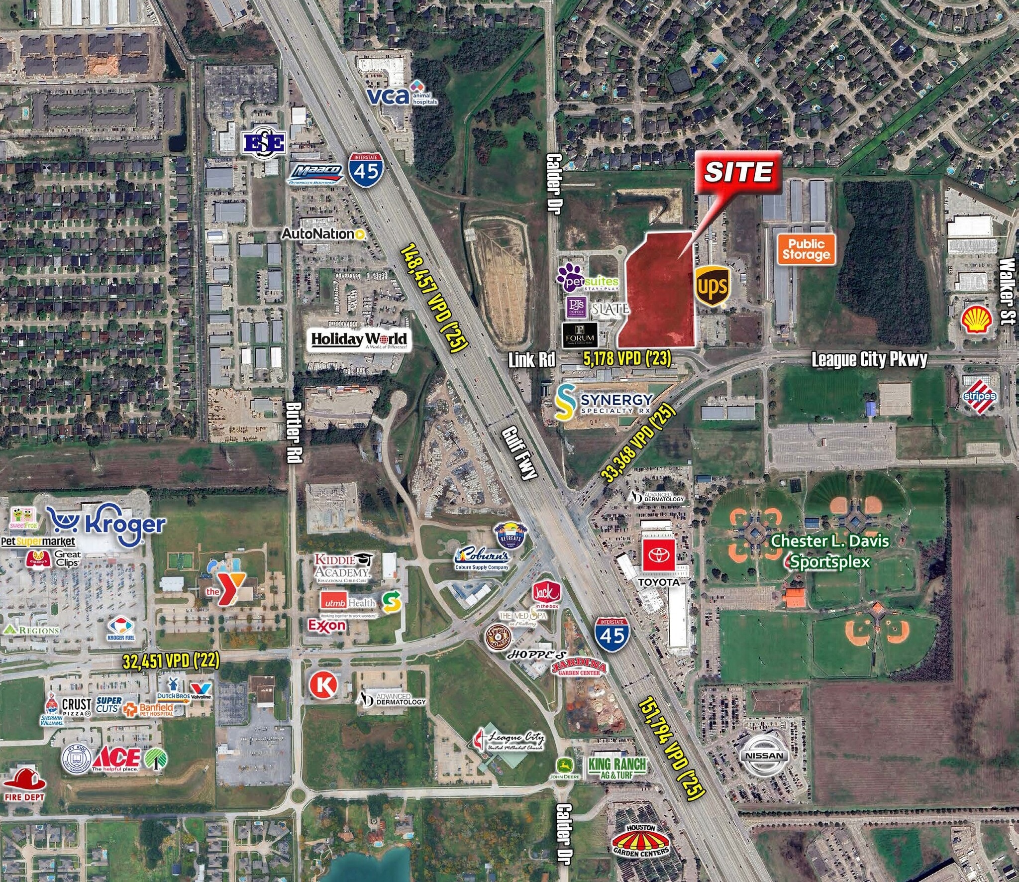 1121 Grand Oak Blvd, League City, TX for Sale
