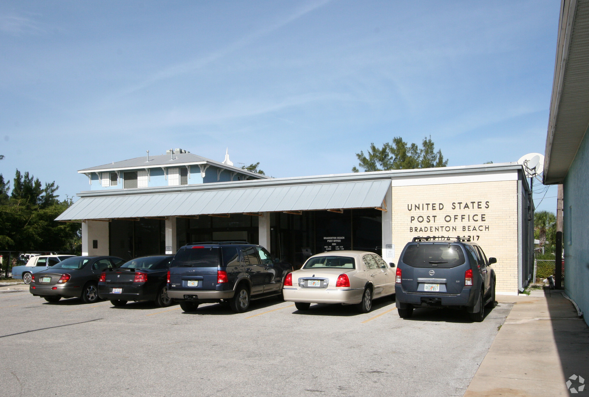 116 BRIDGE St, Bradenton Beach, FL for Rent