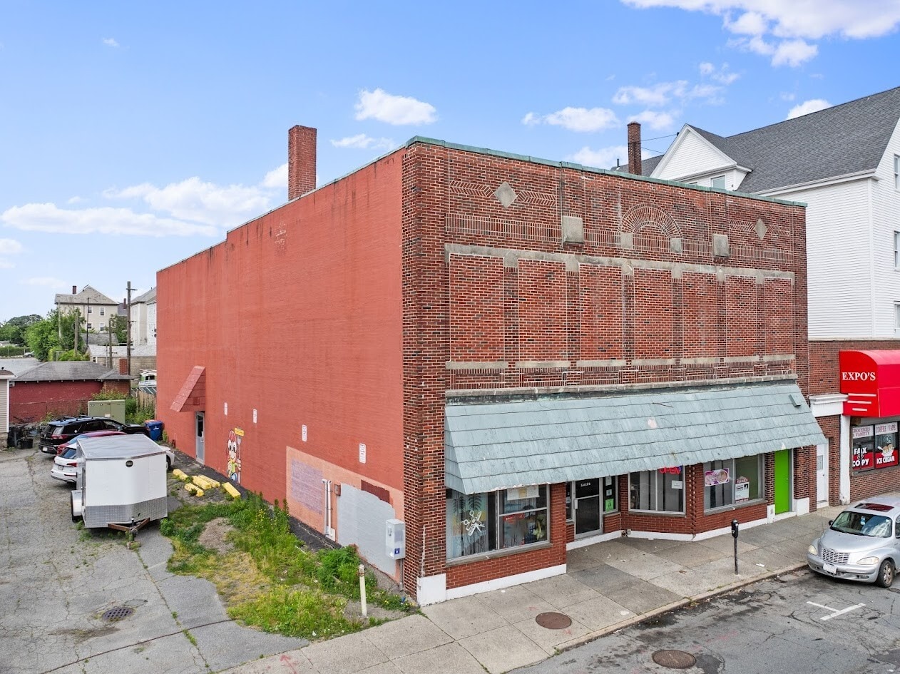 1637 Acushnet Ave, New Bedford, MA for Sale